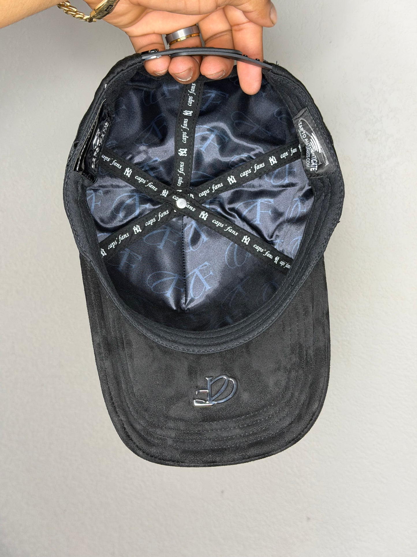 NEW YORK TOTAL BLACK