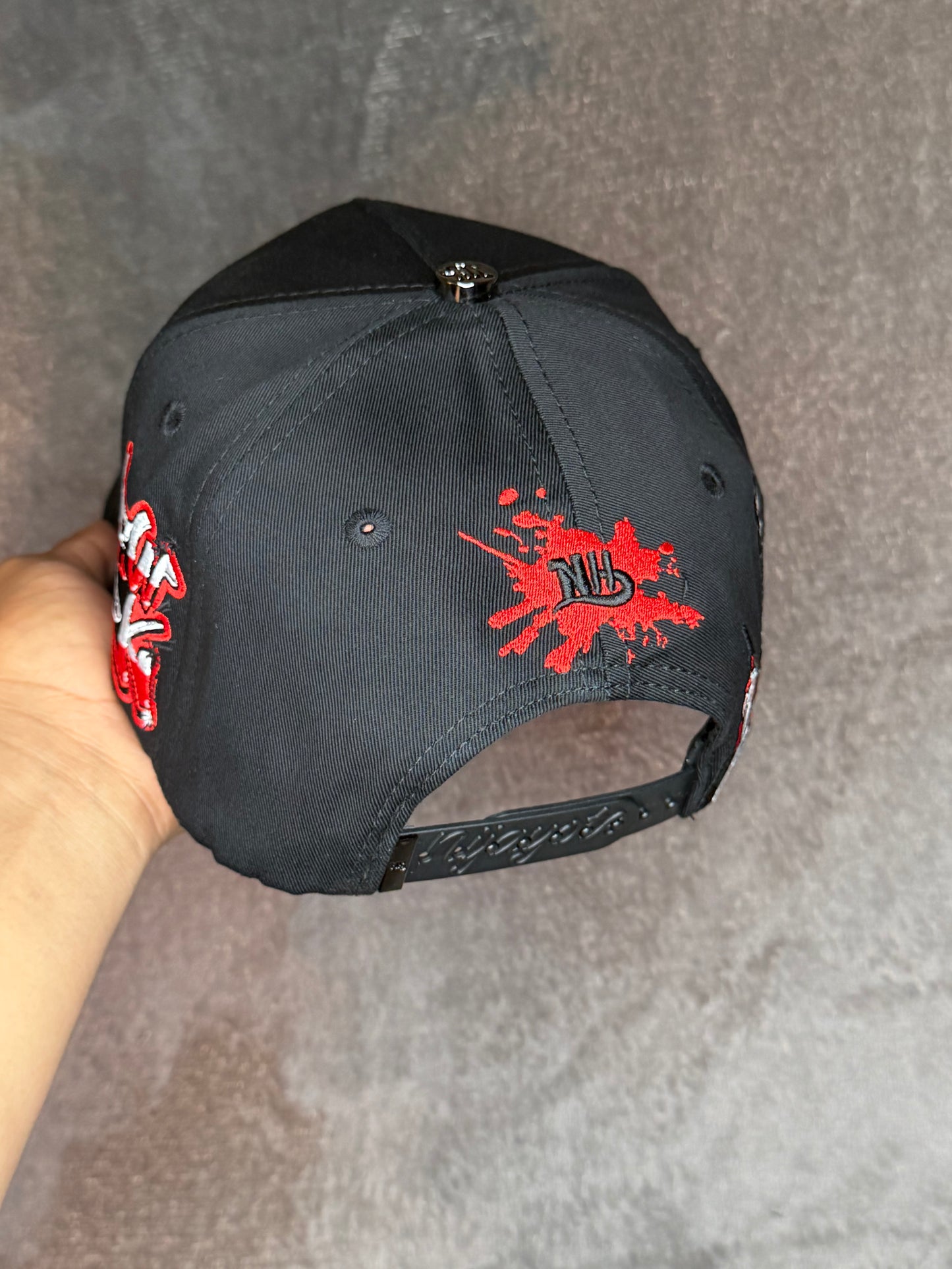 NY ROJO Y NEGRO