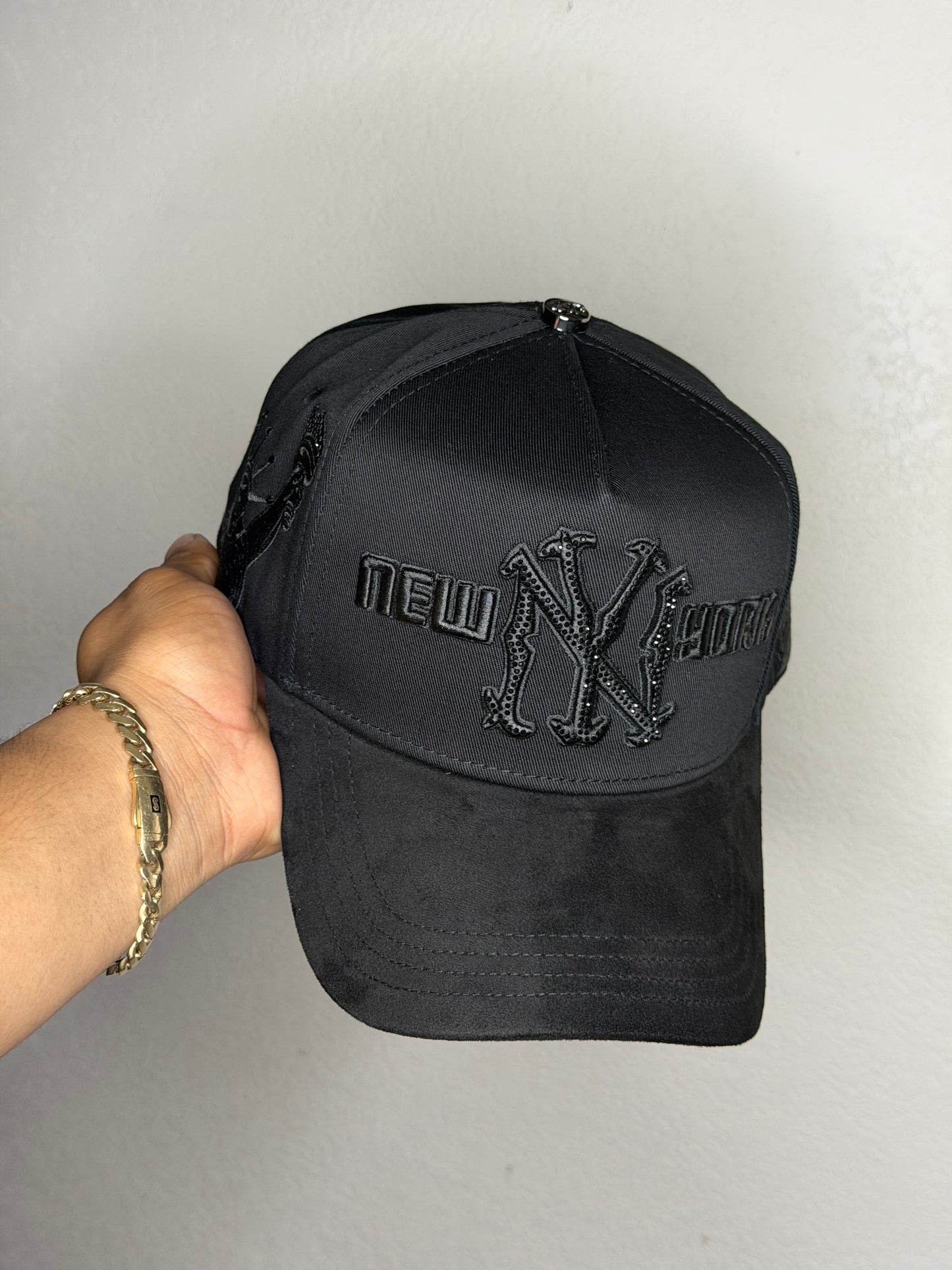 NEW YORK TOTAL BLACK