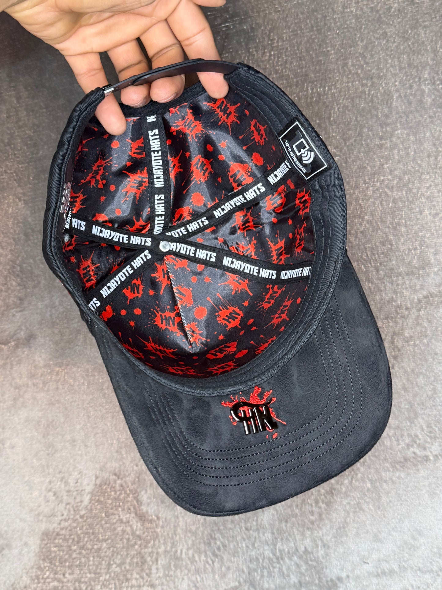 NY ROJO Y NEGRO